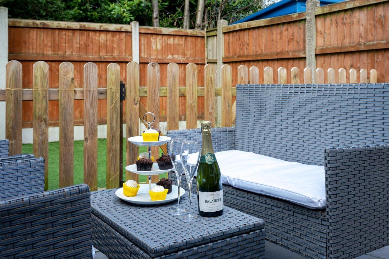 Yew Tree House Contractor / Family Home Free Netflix Fast Wifi Near Dudley/Birmingham Cradley Heath Kültér fotó