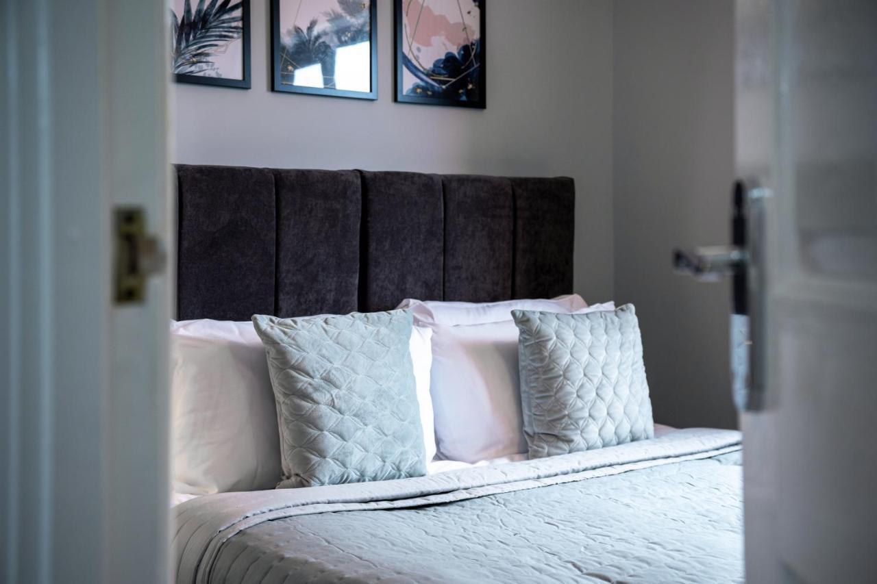 Yew Tree House Contractor / Family Home Free Netflix Fast Wifi Near Dudley/Birmingham Cradley Heath Kültér fotó